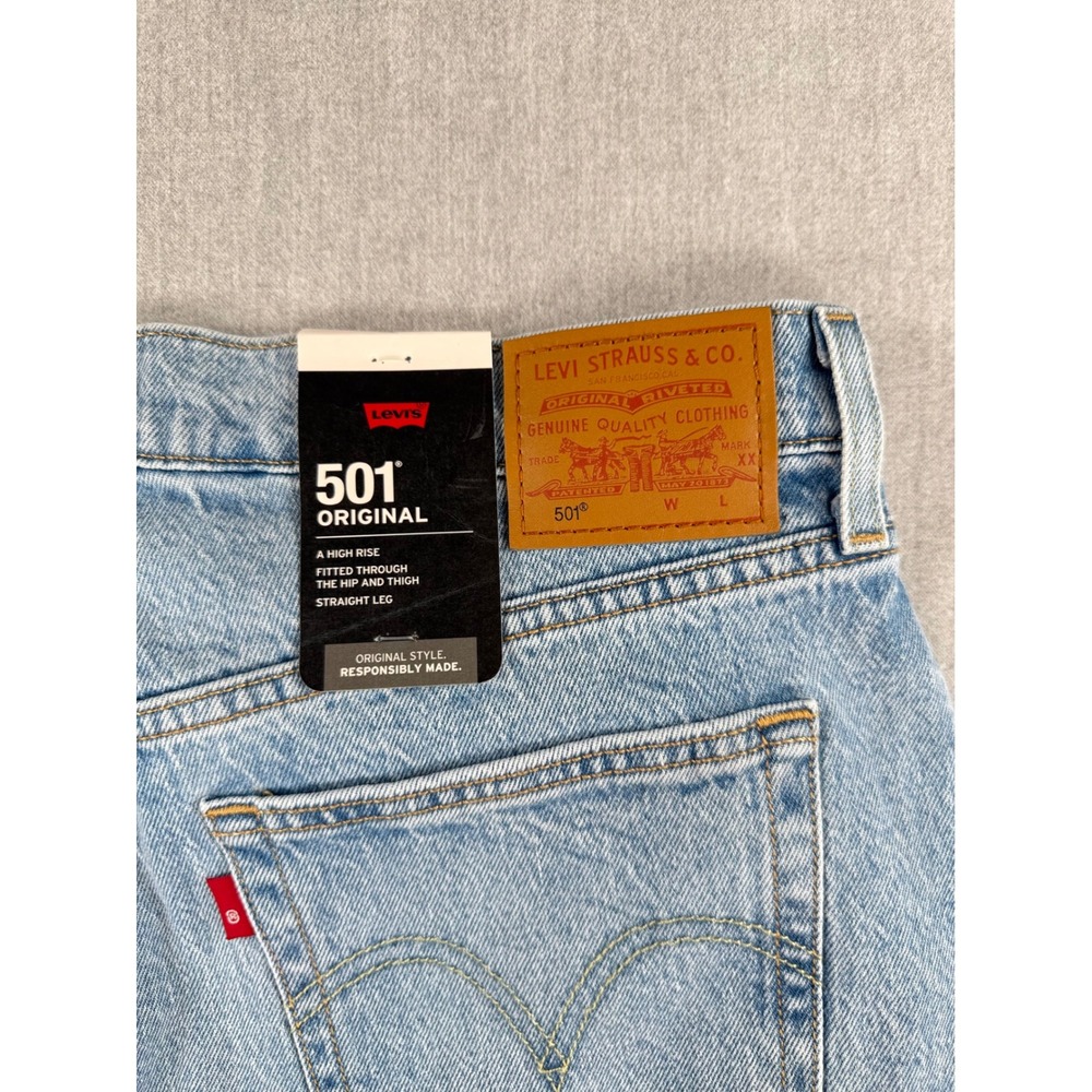 Levis Premium 501 Original High Rise Straight Leg Jeans Light Wash 32x30 NEW - Picture 4 of 6